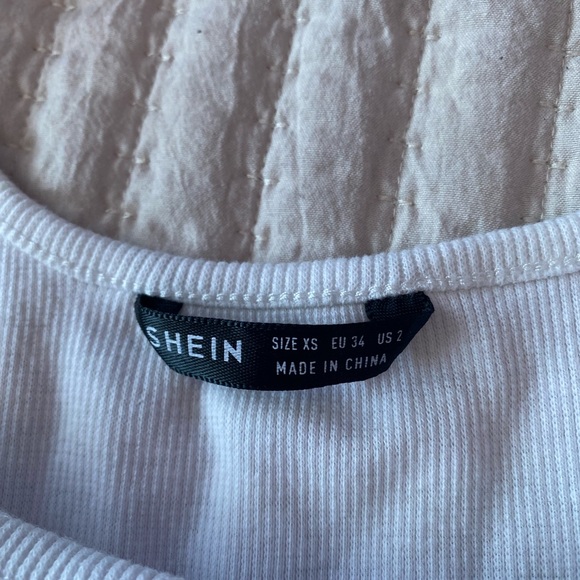 Angel Cropped Tank - Picture 3 of 3